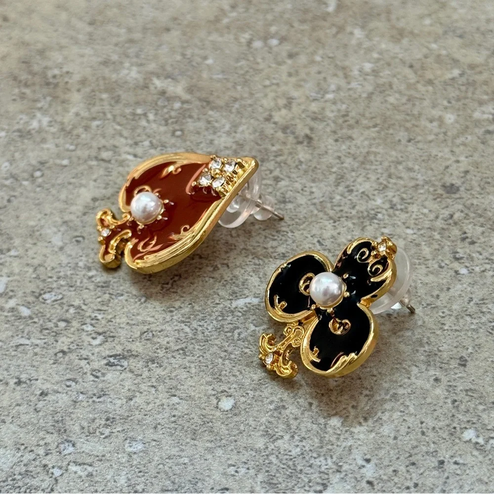 💖4/$30 NEW mismatched Elegant Gold and Black/Red Pearl Earrings - Picture 4 of 7
